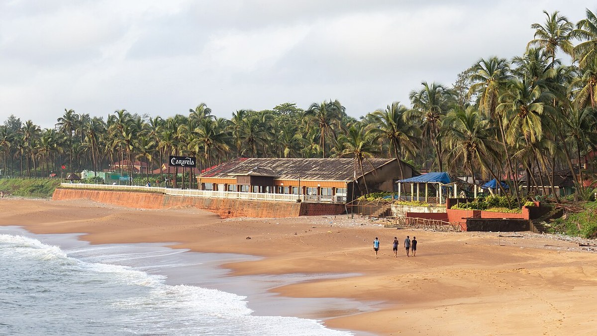 Sinquerim Beach, near Candolim, seen from Fort Aguada at sunset